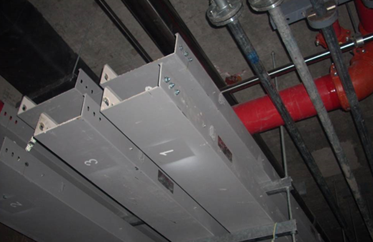 西部建材城项目桥架安装